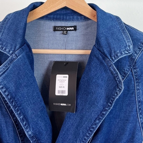 NWT Fashion Nova Darling Denim Jumpsuit Long Sleeve Plunge Neck - Picture 4 of 5